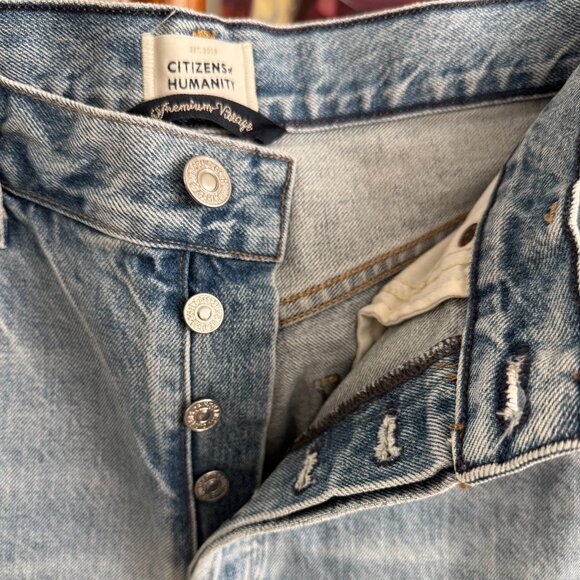 Citizens of Humanity - Dylan Rolled Crop Jeans in Misfit (Light Wash) - Picture 5 of 14